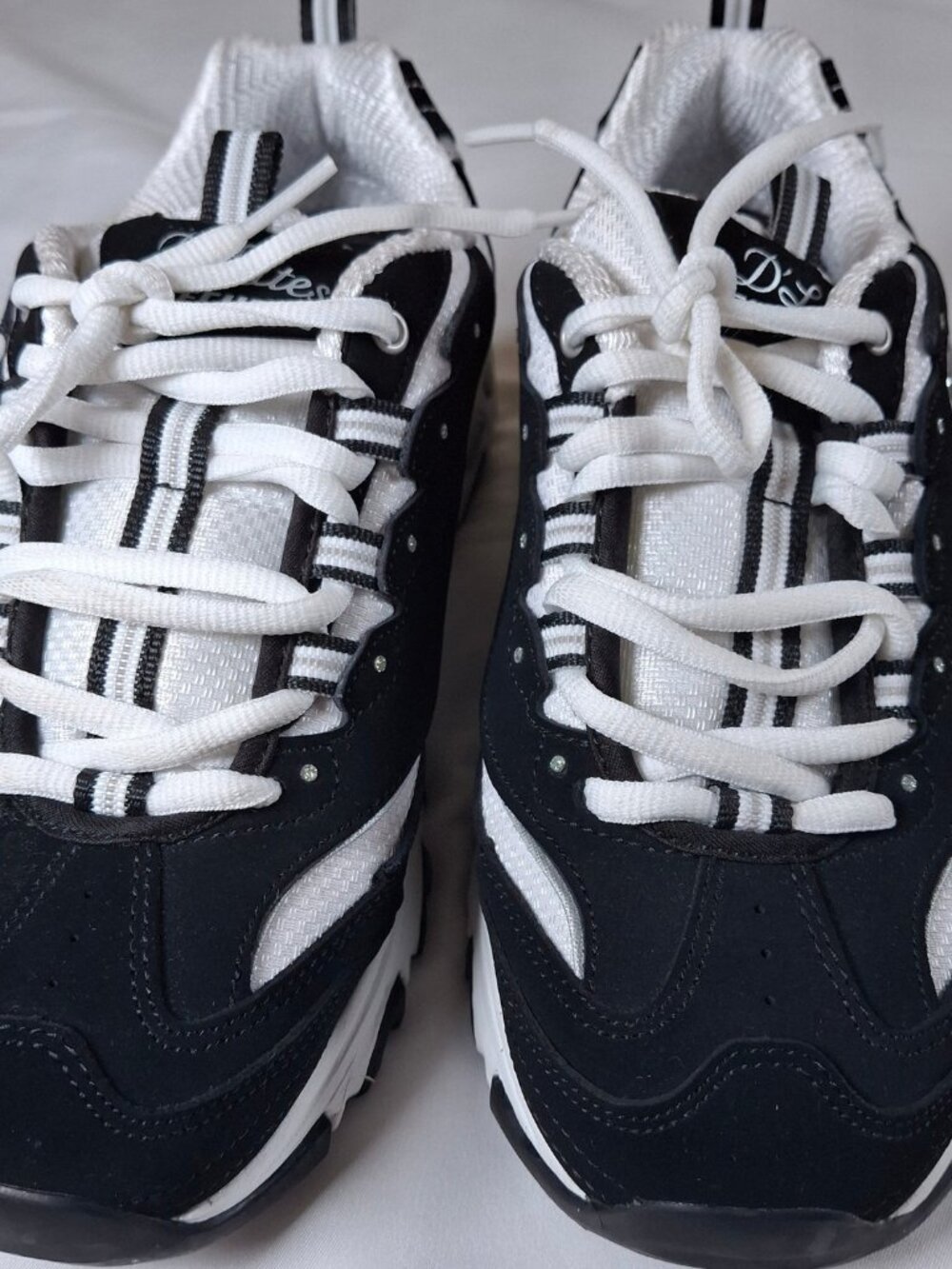 Skechers D'Lites Sneakers Size 6.5 Black White Mesh Synthetic Leather